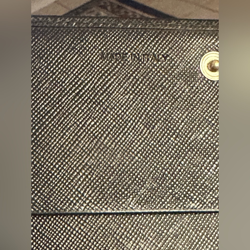 Prada Black Saffiano Leather Wallet - Picture 7 of 11